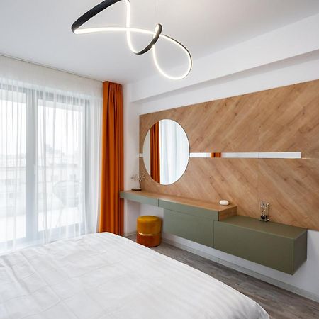 Classy Sassy - Elegant Escape In Timpuri Noi Бухарест Экстерьер фото